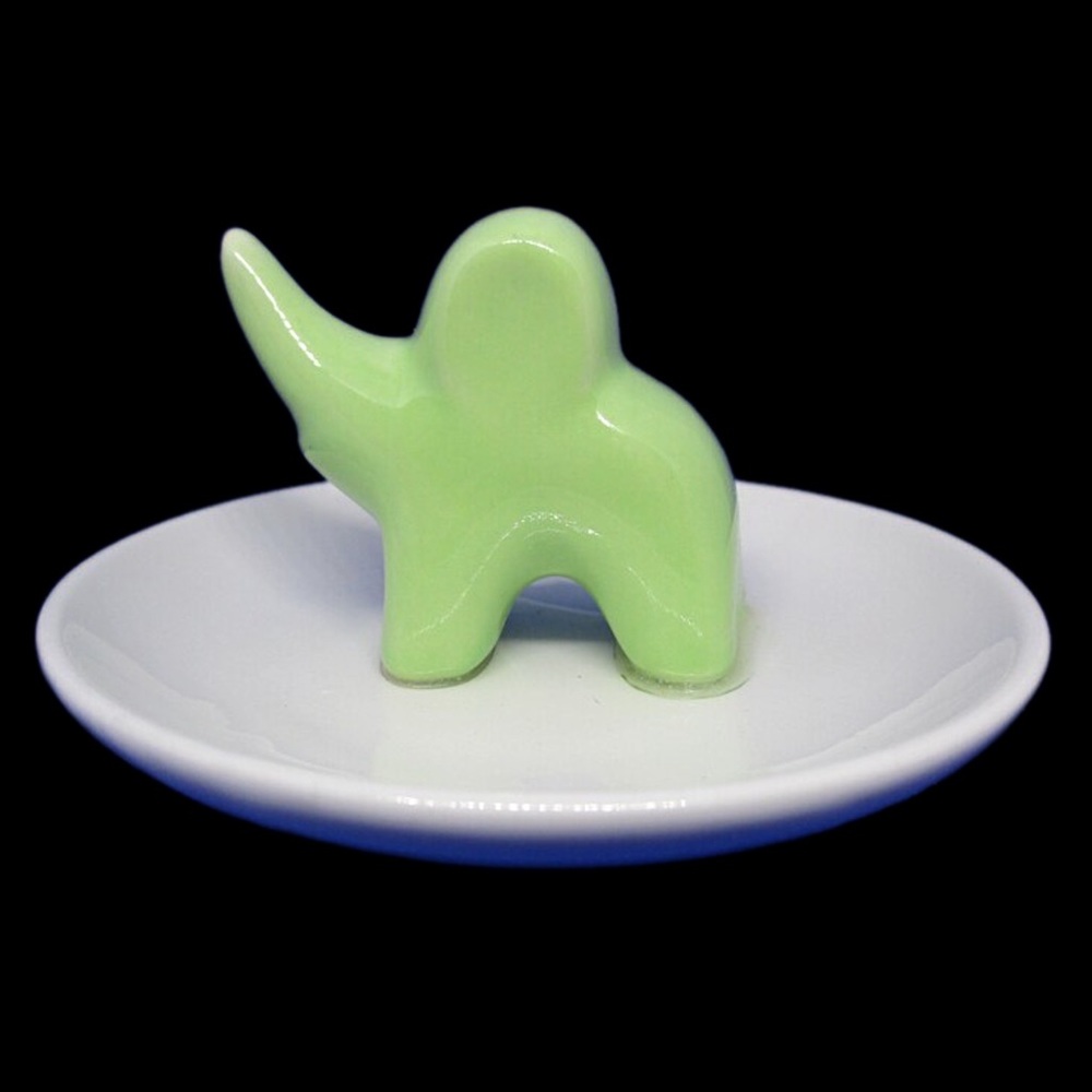 Decorative Ceramic Elephant Ring Tray - Picture 3 of 6